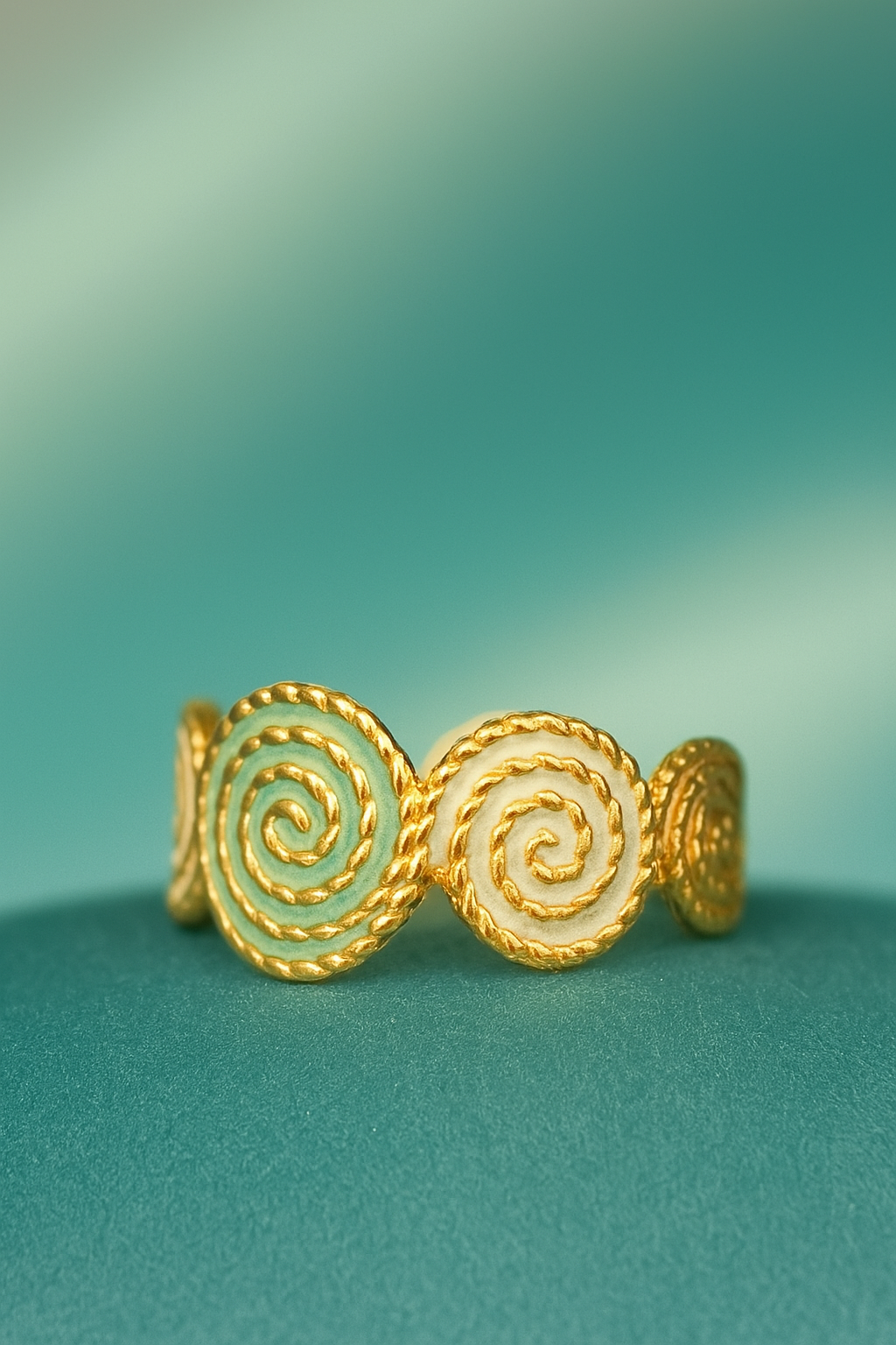 Sweet Girl Style Oil Drip Thread Stainless Steel Gold-Plated Open Ring - 18K